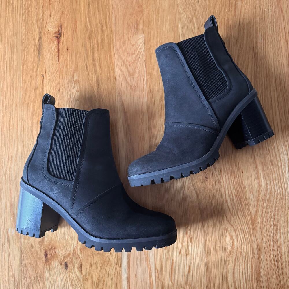 UGG Hazel Nubuck Leather Heeled Chelsea Boot Black Size 8 - Picture 3 of 12